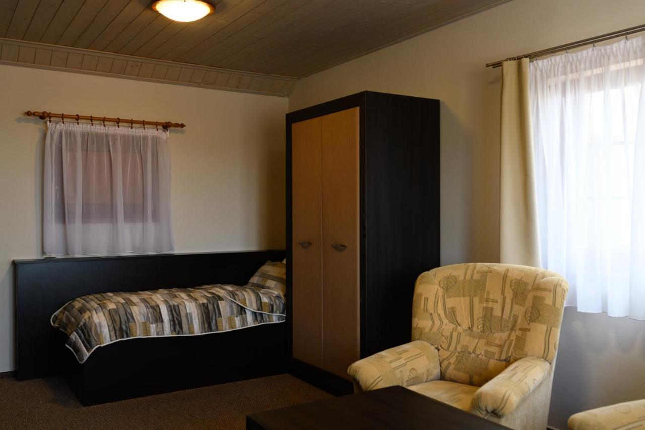 Vinarstvi U Kaplicky Hotel Zaječí Екстериор снимка