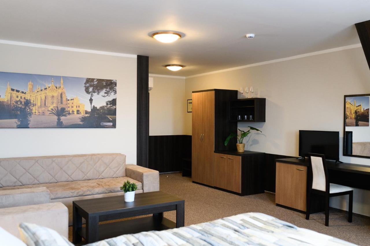 Vinarstvi U Kaplicky Hotel Zaječí Екстериор снимка