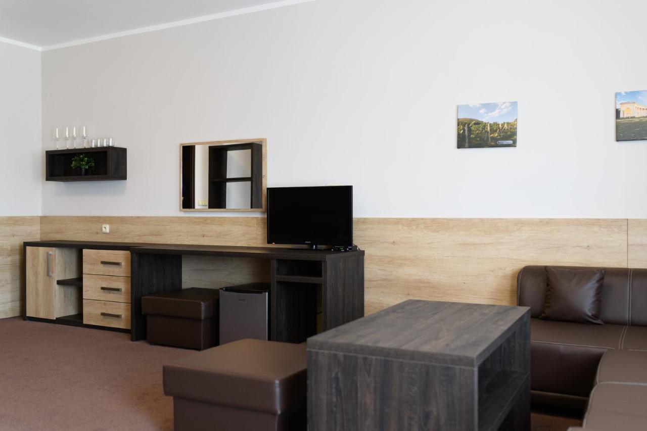 Vinarstvi U Kaplicky Hotel Zaječí Екстериор снимка